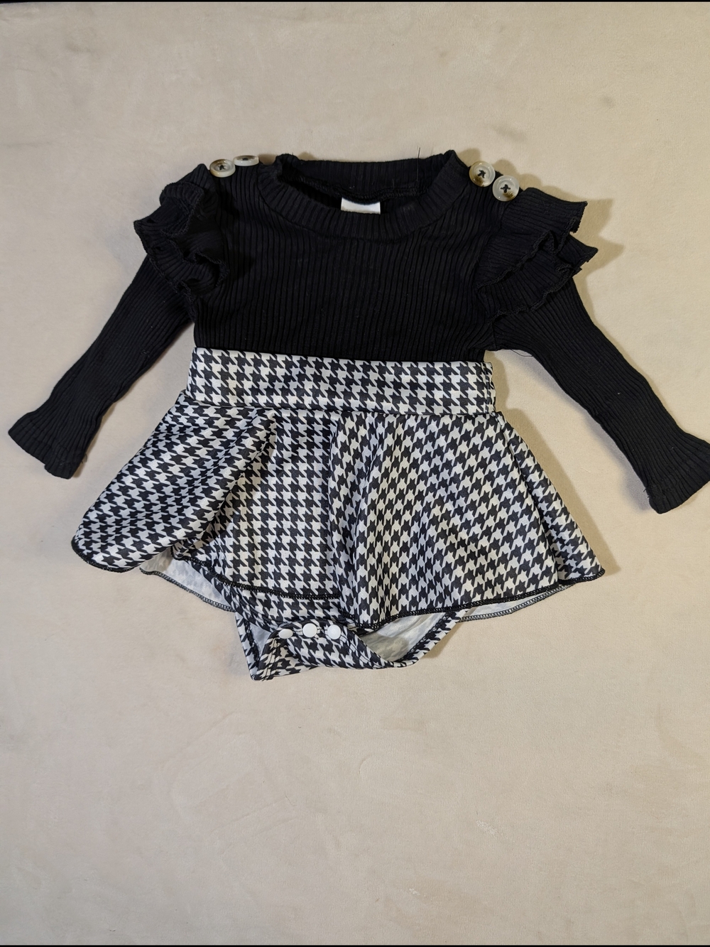 Black Ribbed Long Sleeve Bodysuit with Houndstooth Skirt